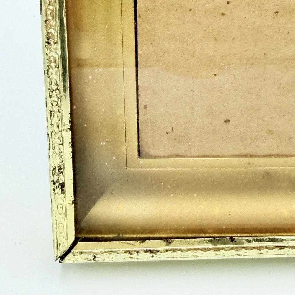 VTG Gold Tone Picture Frame Lot 5x7 & 8x6.25 Ornate Floral‎ Desktop Easel Pair